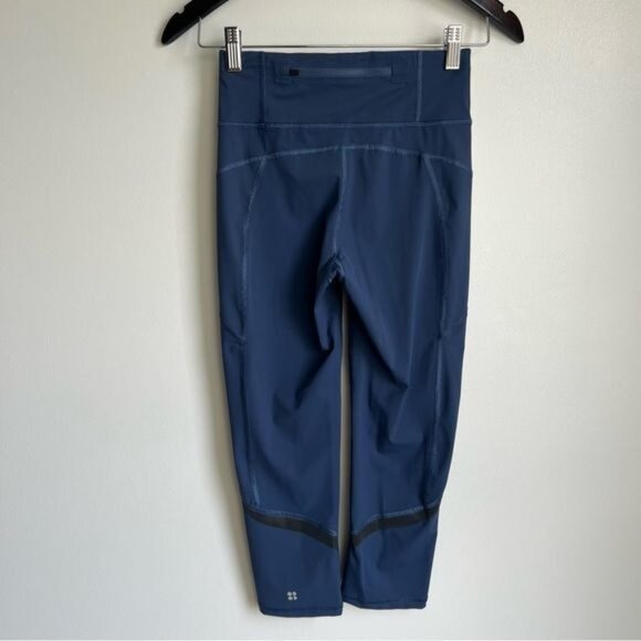 Sweaty Betty Zero Gravity Blue Crop Legging - XS - Picture 3 of 9